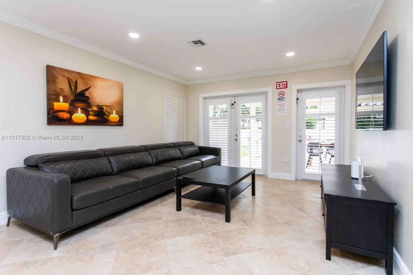 714 Harrison St, Hollywood, FL 33019 photo 8