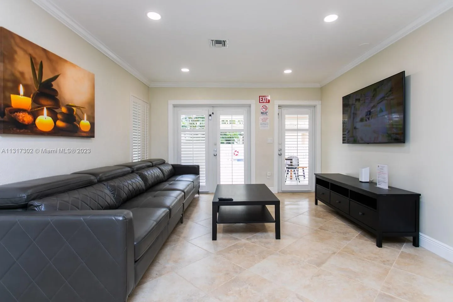 714 Harrison St, Hollywood, FL 33019 photo 9