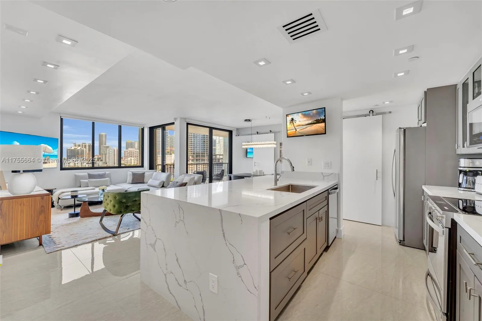 1581 Brickell Ave # 1007, Miami, FL 33129 photo 6