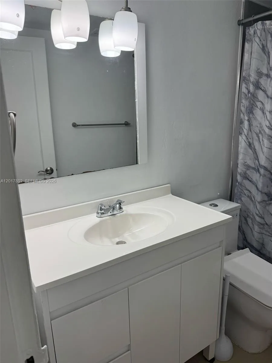 2020 NE 135th St # 303, North Miami, FL 33181 photo 11