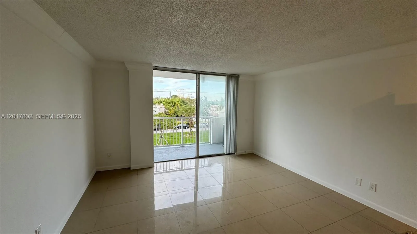 2020 NE 135th St # 303, North Miami, FL 33181 photo 2