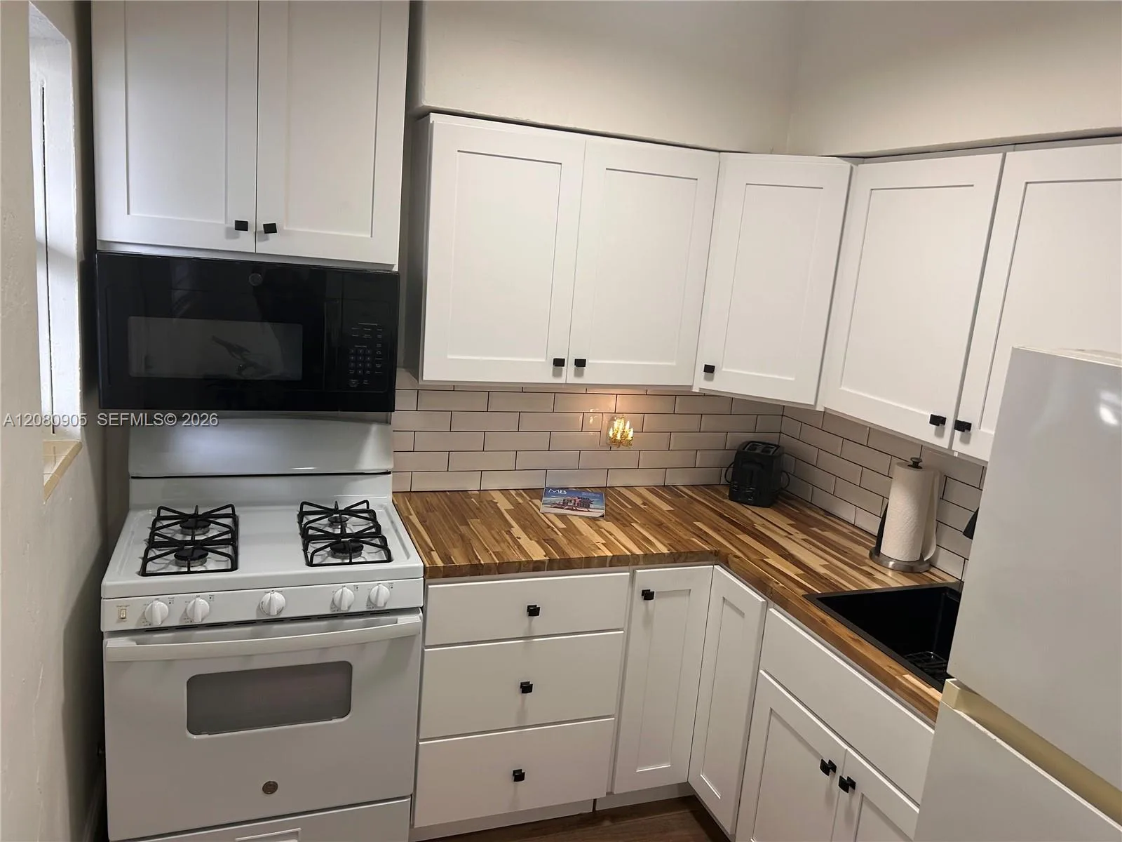 350 75th St # 109, Miami Beach, FL 33141