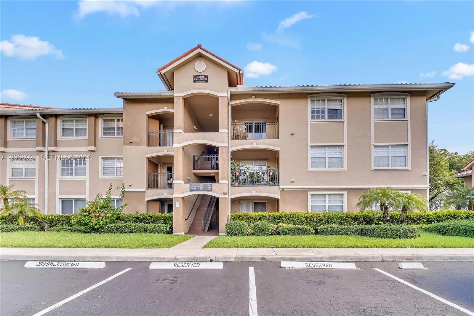 11601 SW 2nd St # 21308, Pembroke Pines, FL 33025