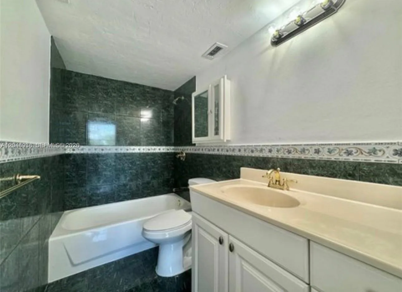 3660 NE 166th St # 315, North Miami Beach, FL 33160 photo 11