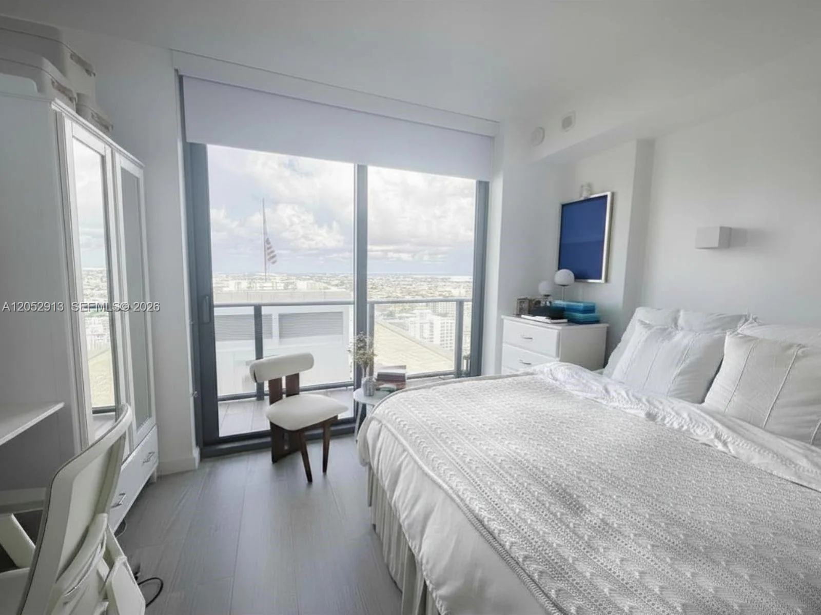 55 SW 9th St # 3207, Miami, FL 33130 photo 12