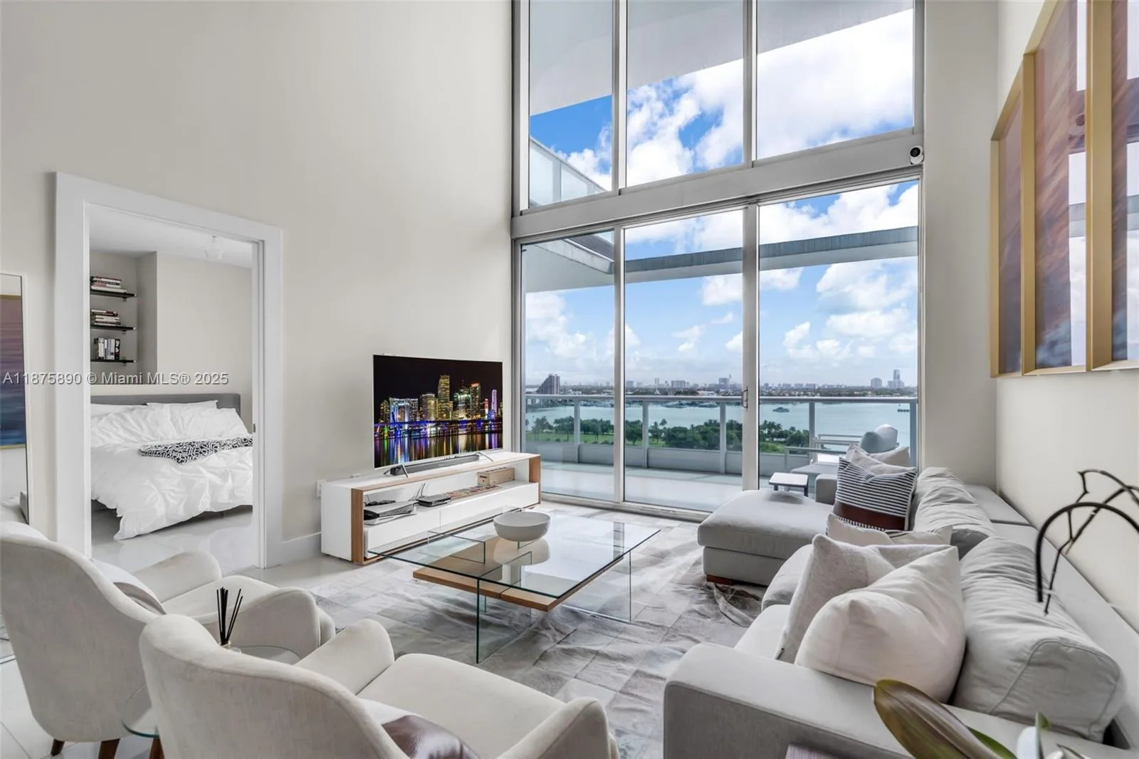 900 Biscayne Blvd # 1707, Miami, FL 33132