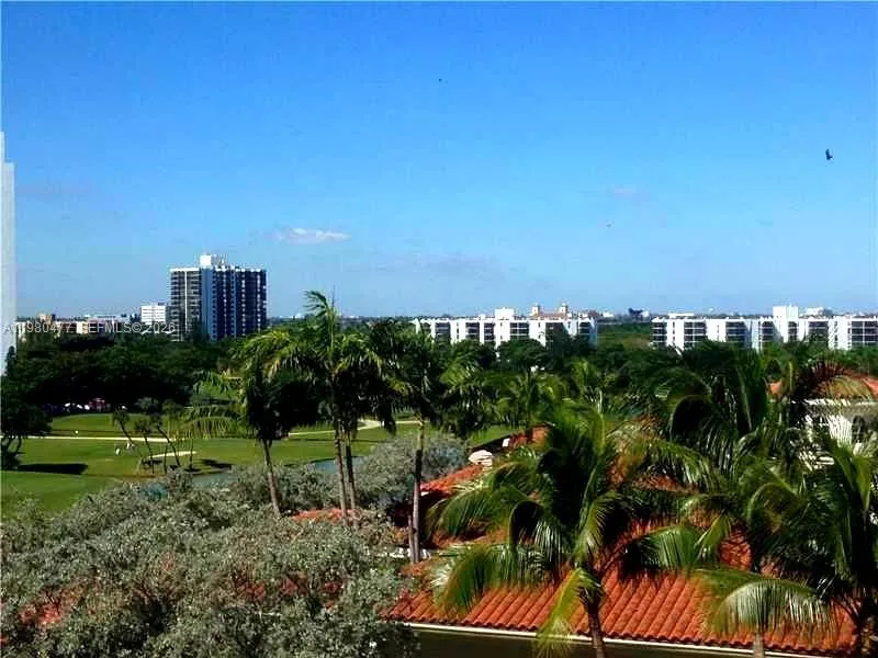 19900 E Country Club Dr # 806, Aventura, FL 33180