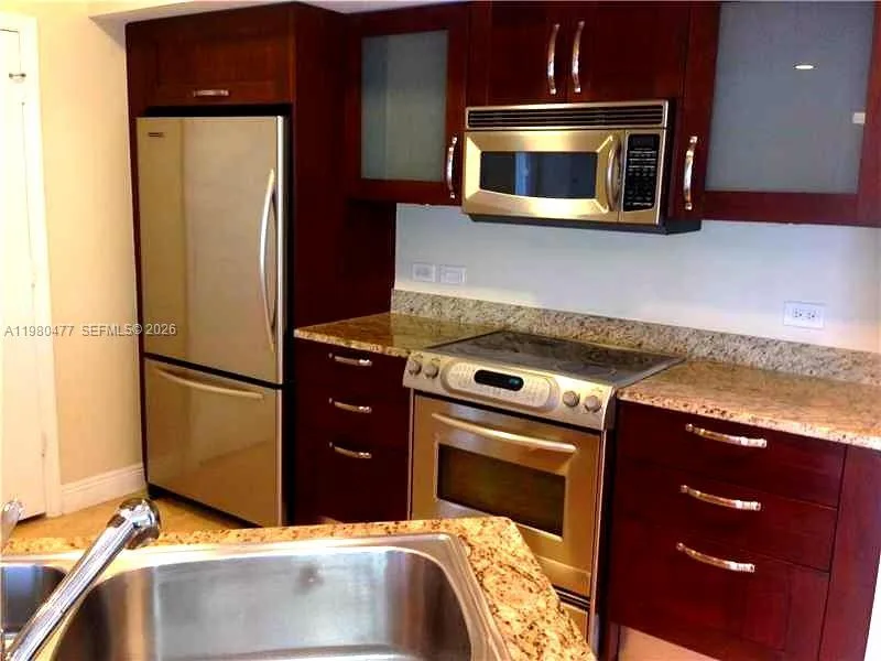 19900 E Country Club Dr # 806, Aventura, FL 33180 photo 3