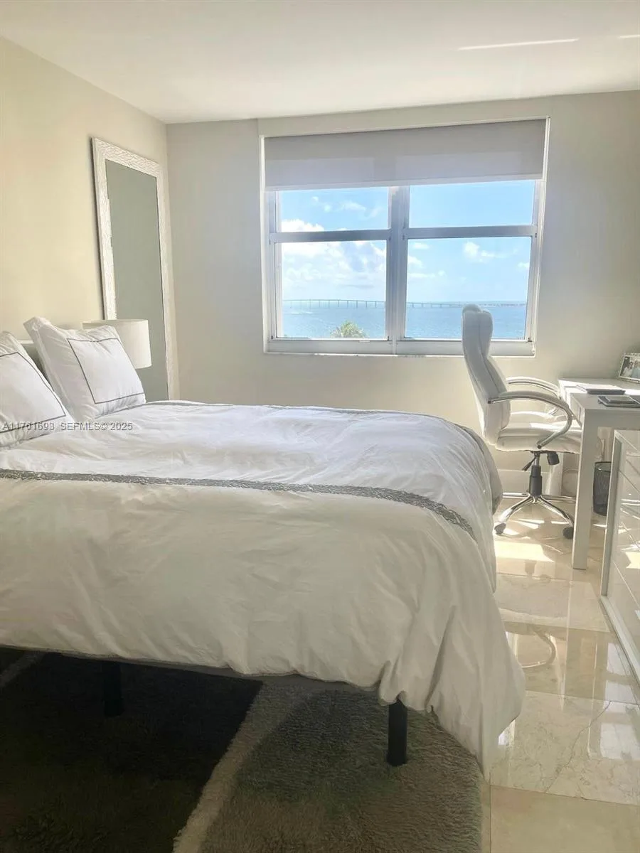 770 Claughton Island Dr # 904, Miami, FL 33131 photo 12