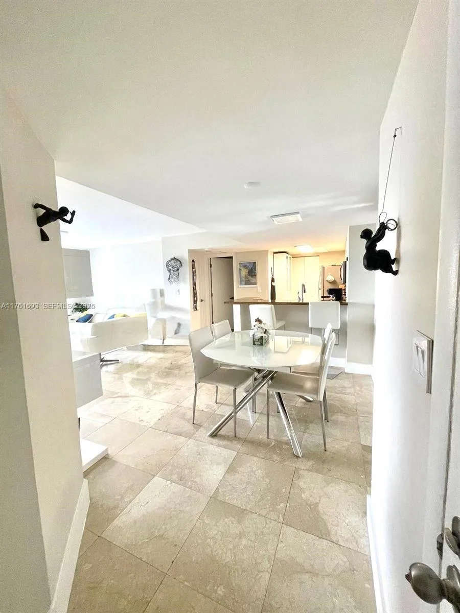 770 Claughton Island Dr # 904, Miami, FL 33131 photo 7