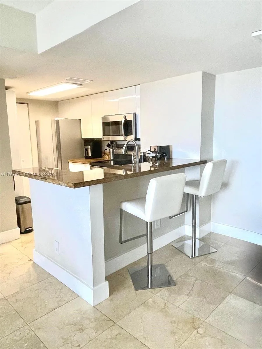 770 Claughton Island Dr # 904, Miami, FL 33131 photo 9