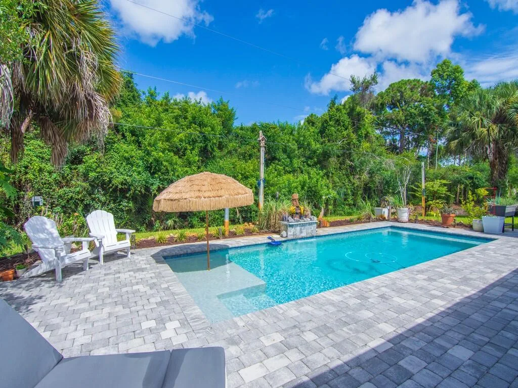 6760 51st Avenue, Vero Beach, FL 32967