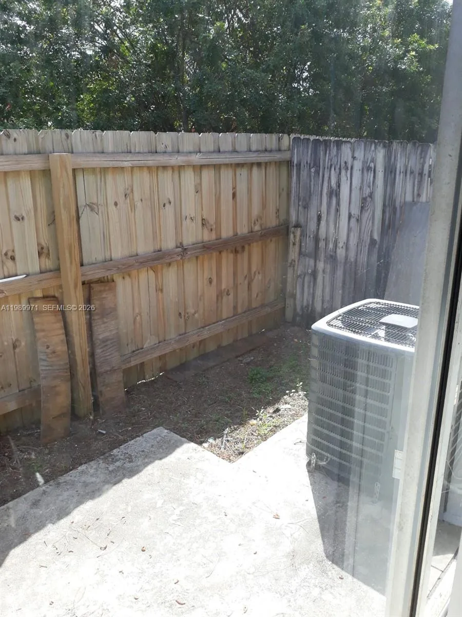 4380 Lakewood Rd # 4380, Lake Worth, FL 33461 photo 2