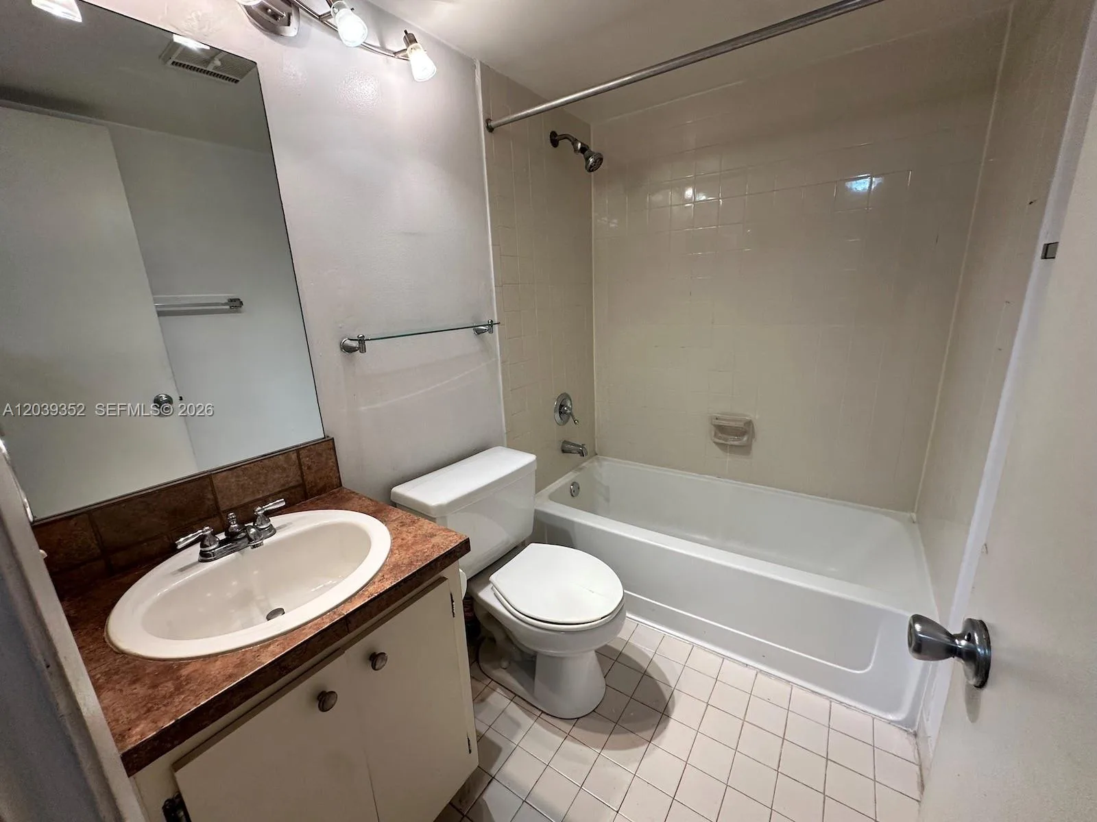 7200 NW 179th St # 311, Hialeah, FL 33015 photo 12