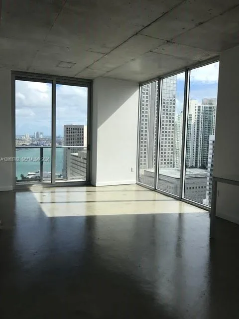 151 SE 1st St # 2801, Miami, FL 33131 photo 2