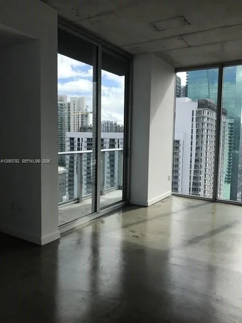 151 SE 1st St # 2801, Miami, FL 33131 photo 3