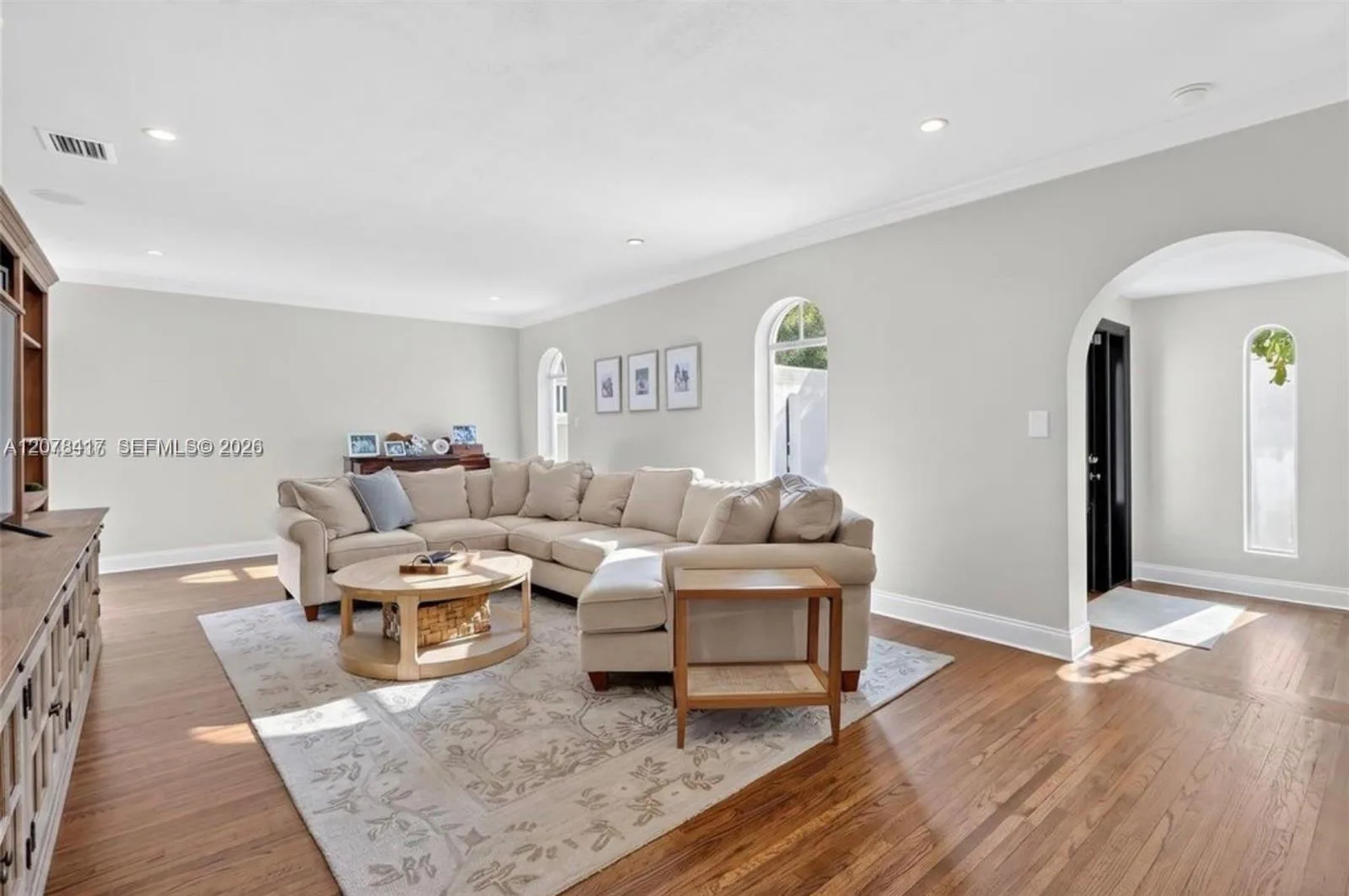 4943 Riviera Dr # -, Coral Gables, FL 33146