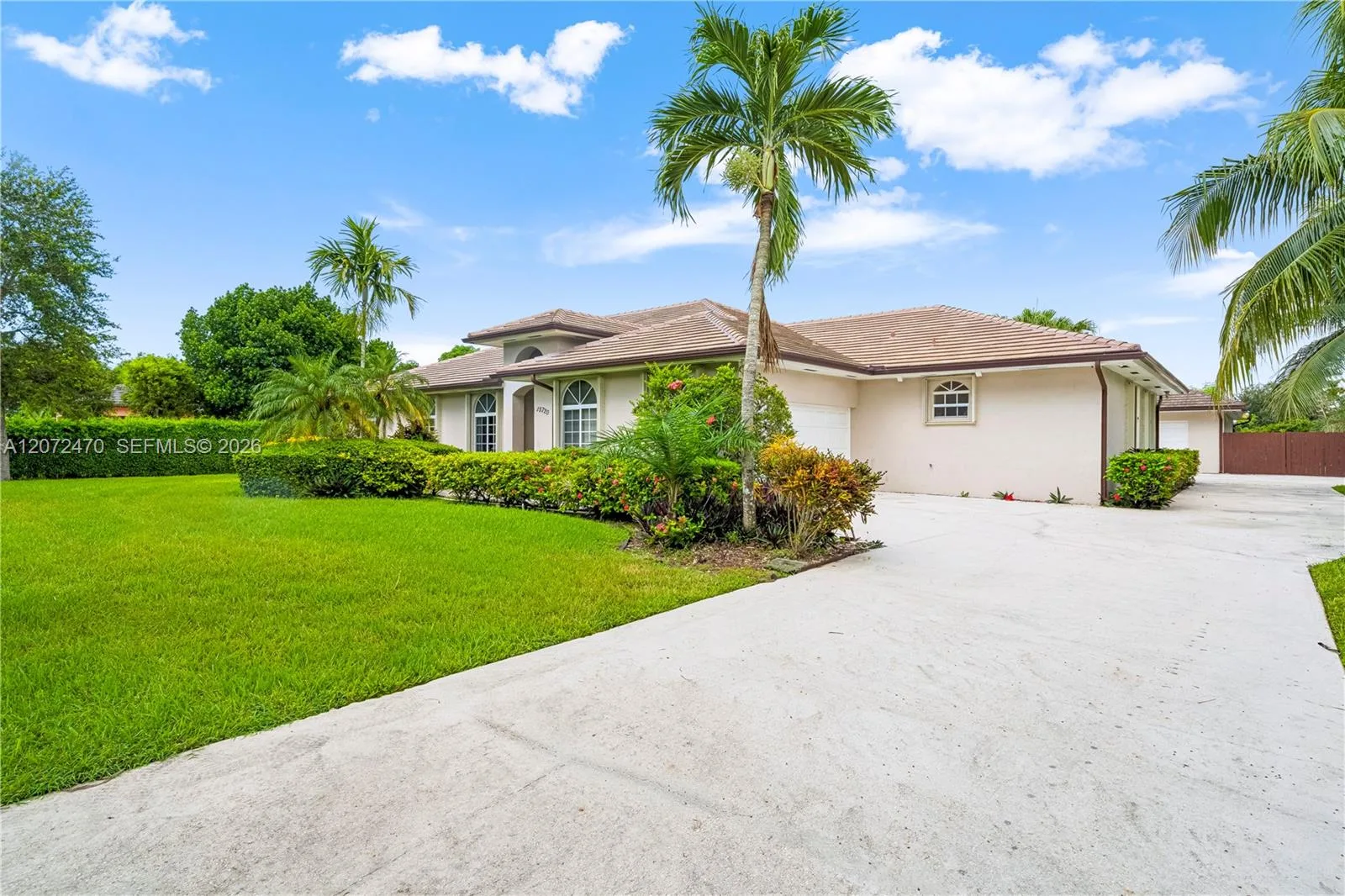 15720 SW 252nd St, Homestead, FL 33031 photo 5