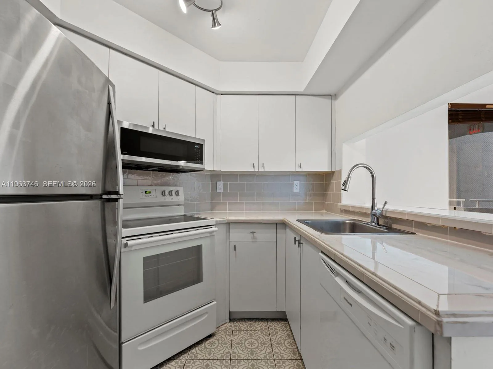 8365 SW 152nd Ave # C-310, Miami, FL 33193 photo 11