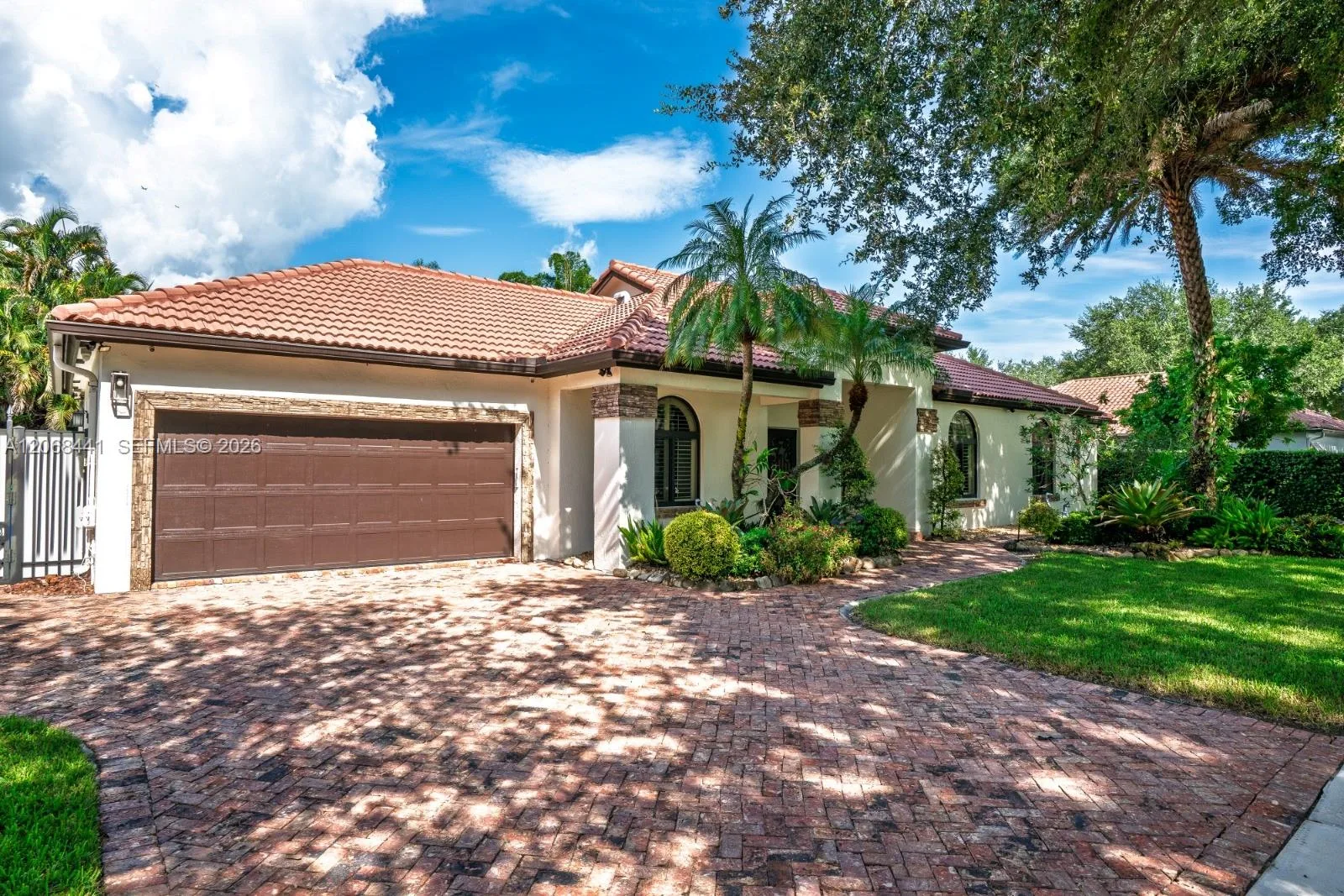 15600 NW 82nd Ct, Miami Lakes, FL 33016