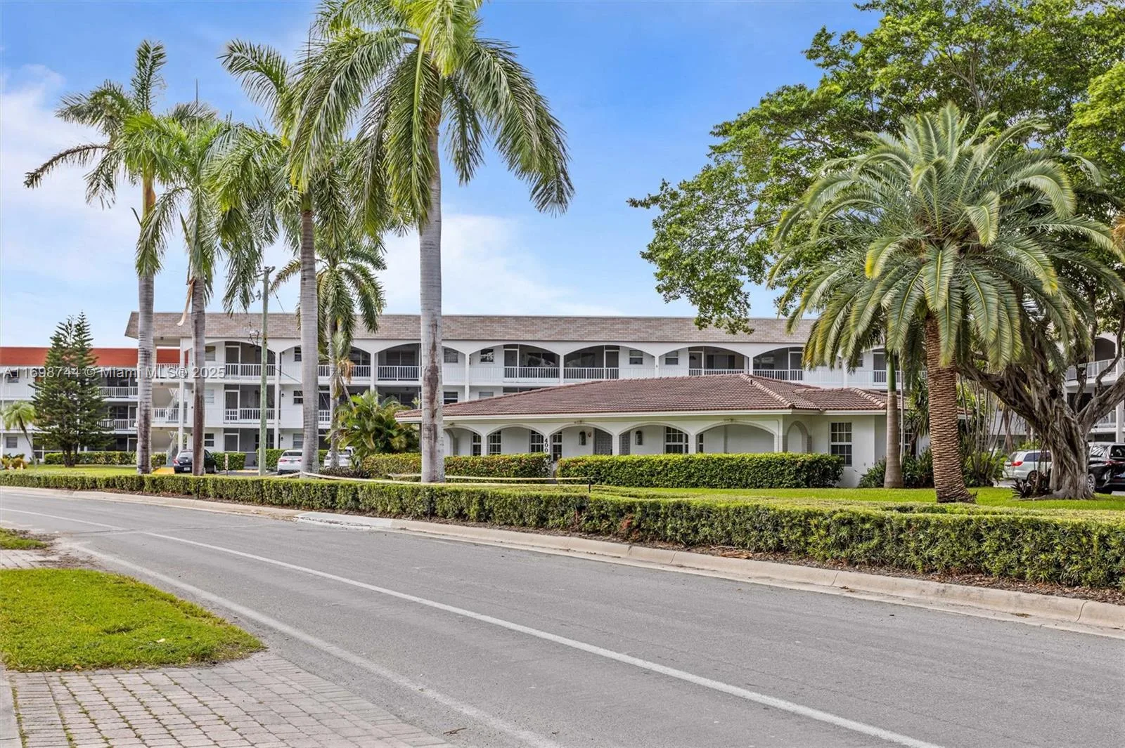 501 Blue Heron Dr # 202-A, Hallandale Beach, FL 33009 photo 10