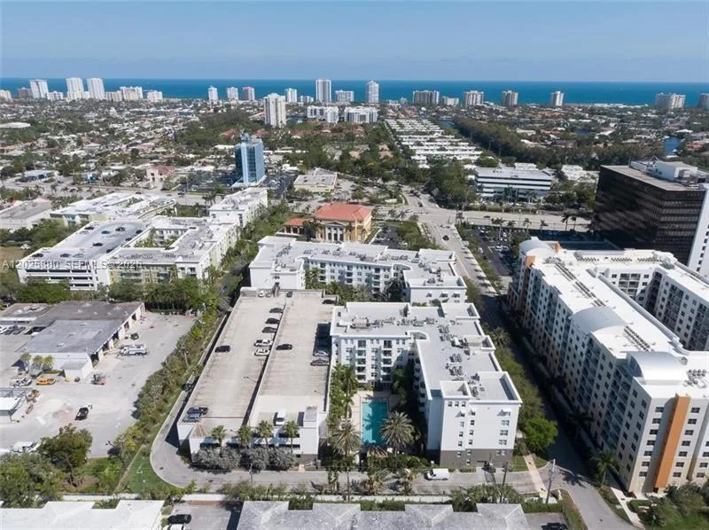 2421 NE 65th St # 408, Fort Lauderdale, FL 33308