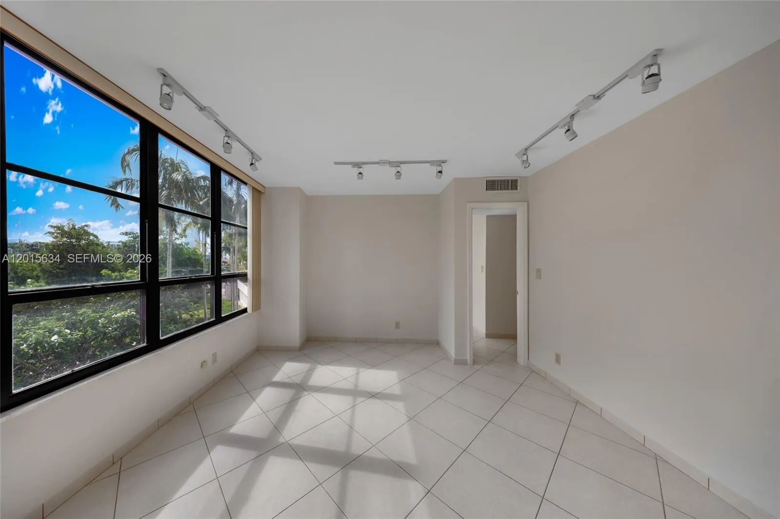 600 Three Islands Blvd # 212, Hallandale Beach, FL 33009 photo 11