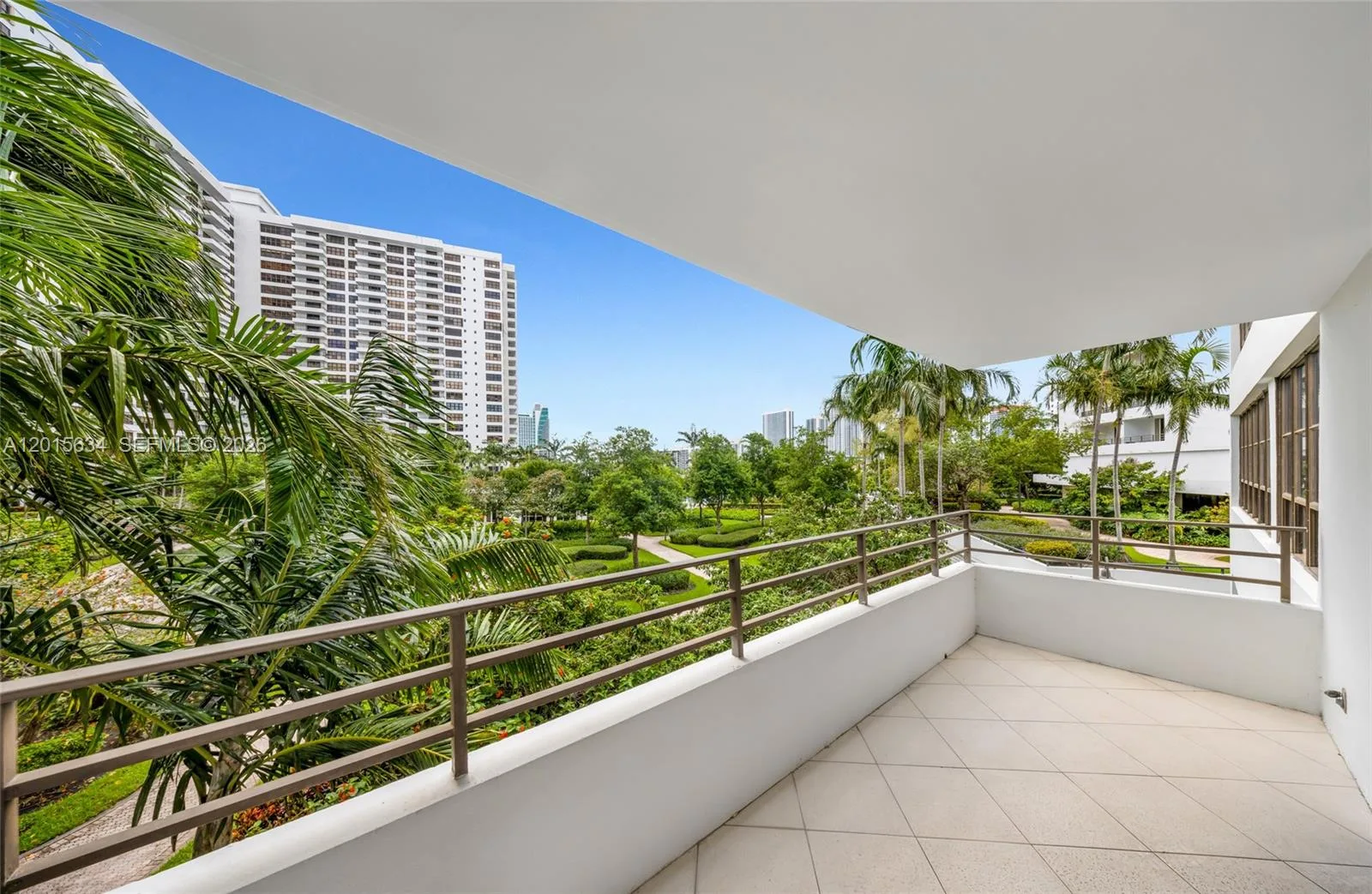 600 Three Islands Blvd # 212, Hallandale Beach, FL 33009 photo 5