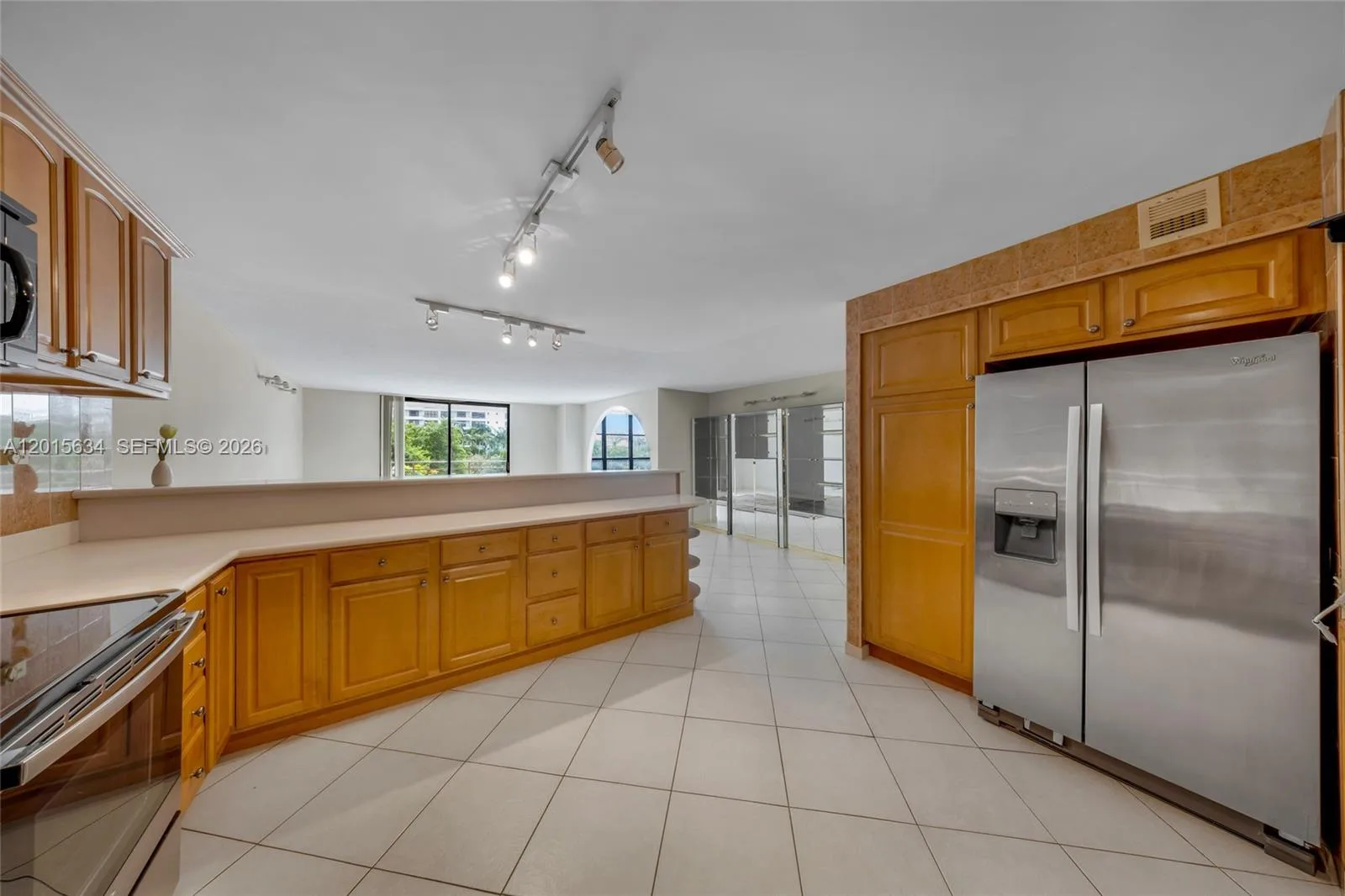 600 Three Islands Blvd # 212, Hallandale Beach, FL 33009 photo 9