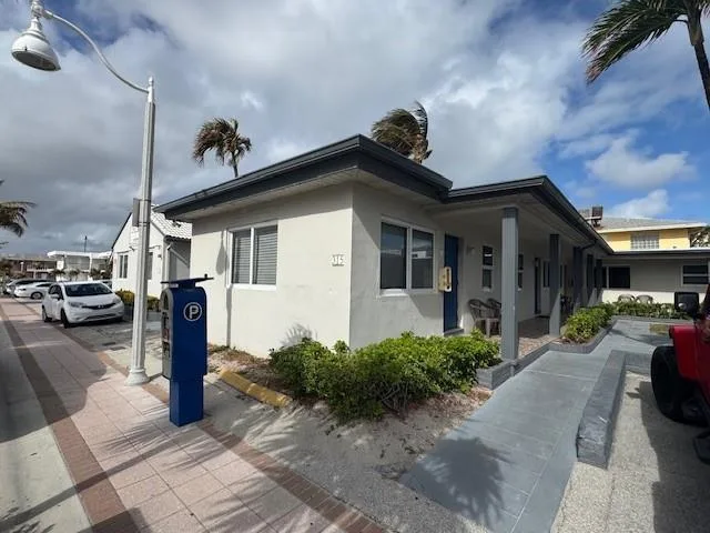 315 Mckinley Street, Hollywood, FL 33019 photo 5