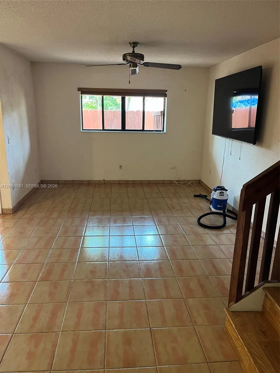 463 SE 14th St # 463, Dania Beach, FL 33004