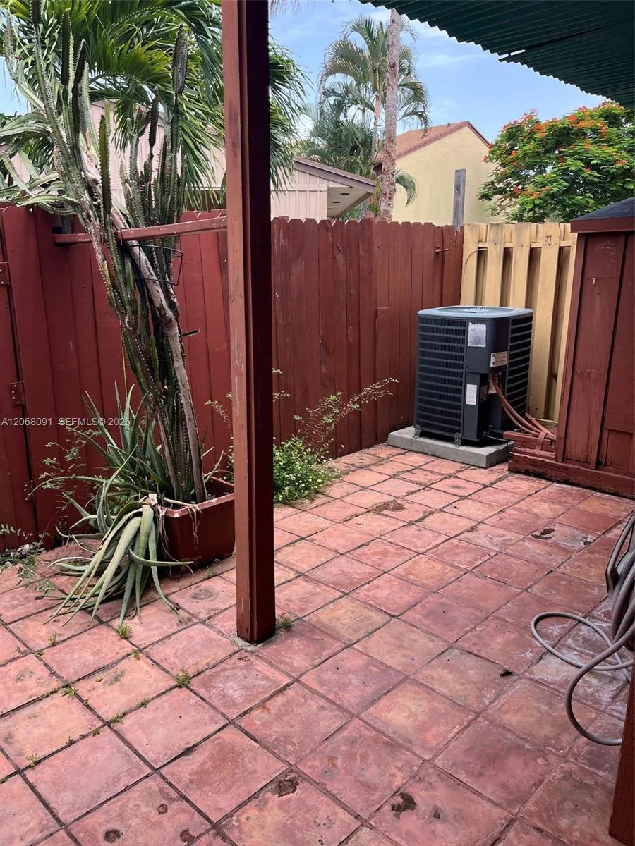 463 SE 14th St # 463, Dania Beach, FL 33004 photo 4