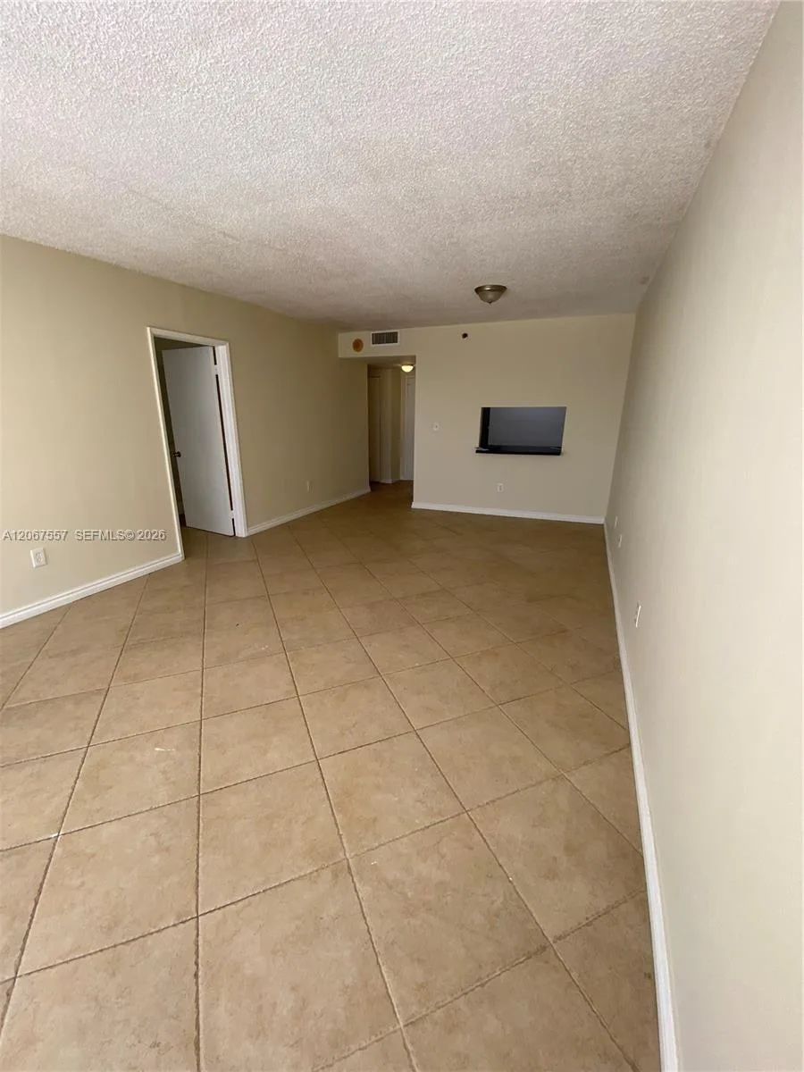 1470 NE 123rd St # A1406, North Miami, FL 33161 photo 10