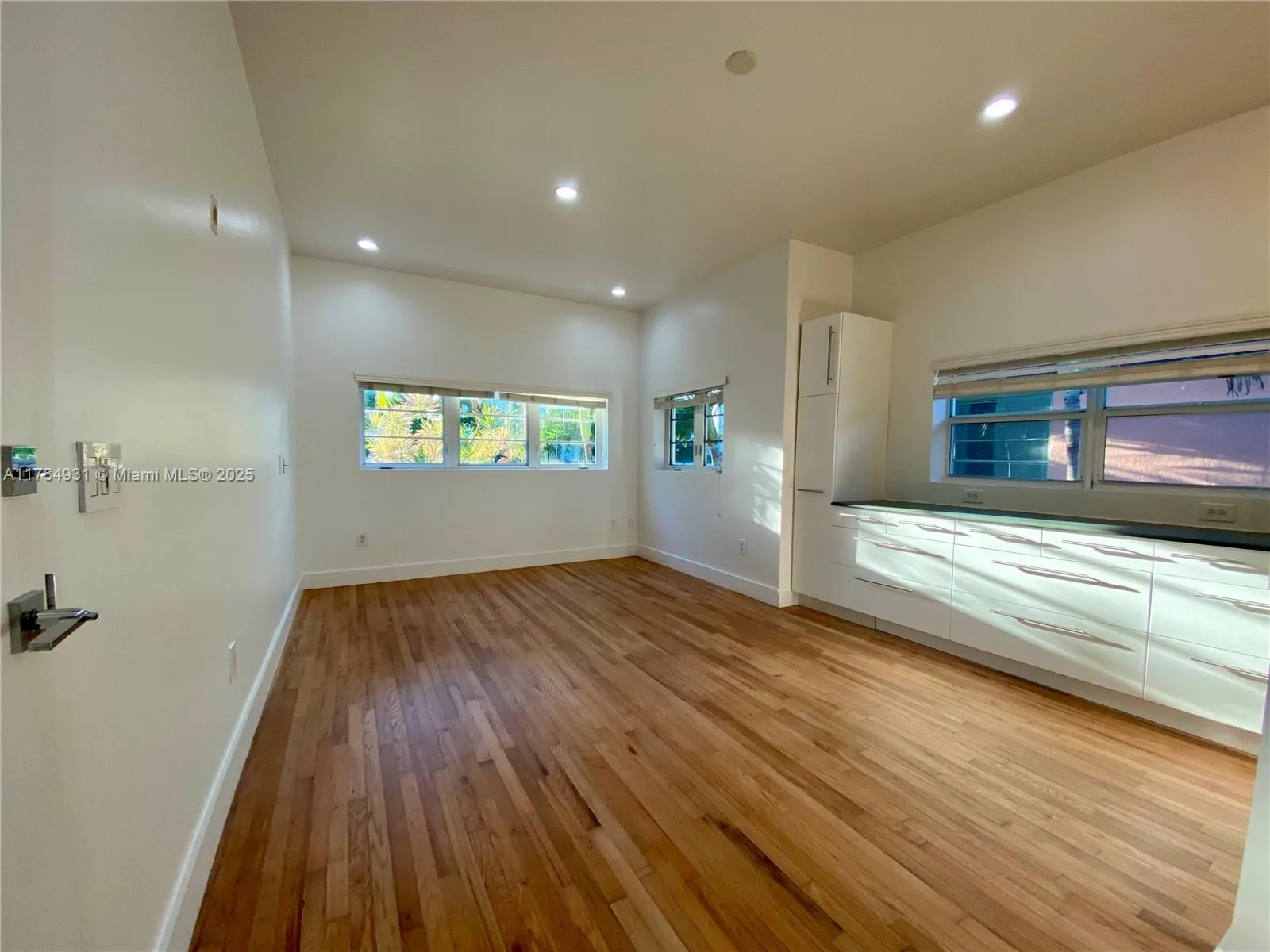 929 Michigan Ave # 5, Miami Beach, FL 33139 photo 4