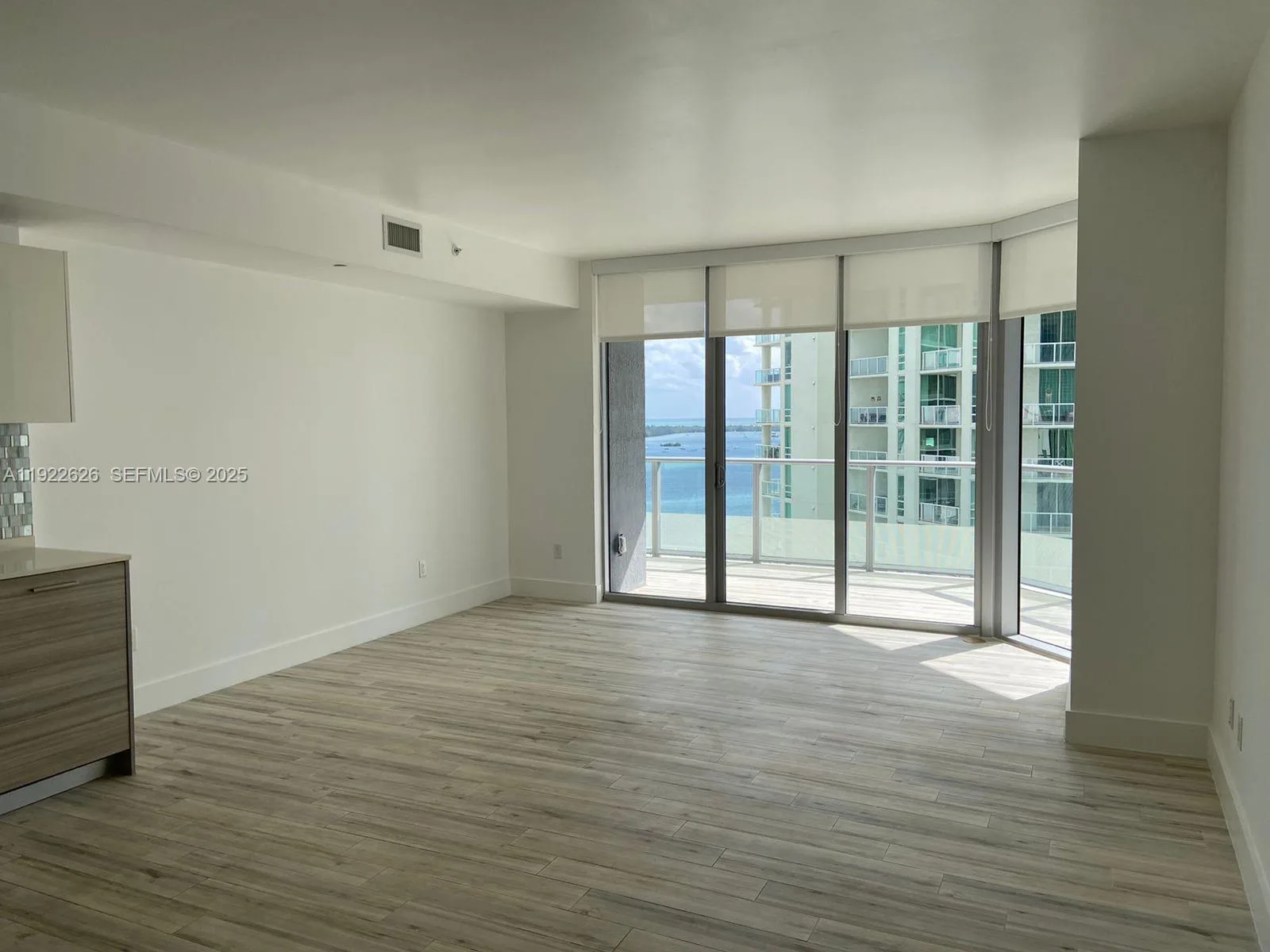 1300 Brickell Bay Dr # 2203, Miami, FL 33131 photo 2