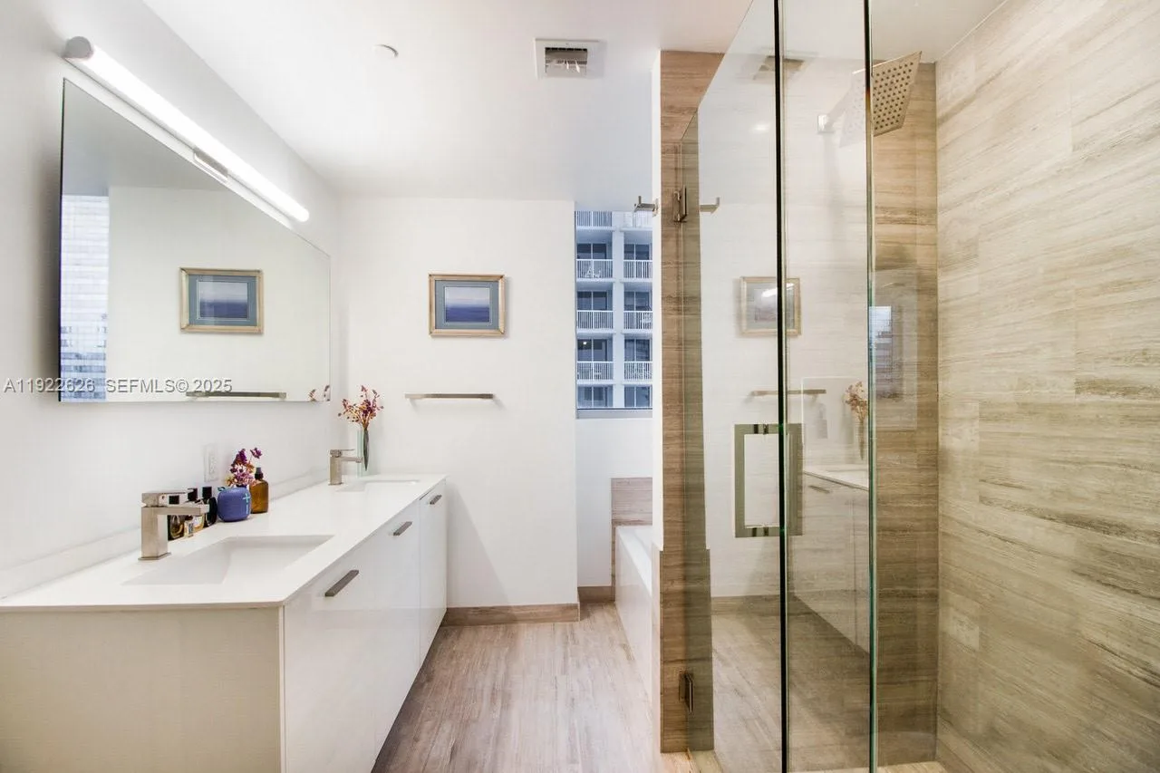 1300 Brickell Bay Dr # 2203, Miami, FL 33131 photo 8