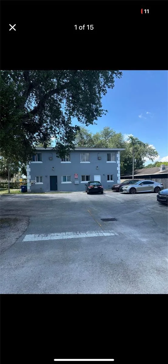 50 NW 166th St, Miami, FL 33169