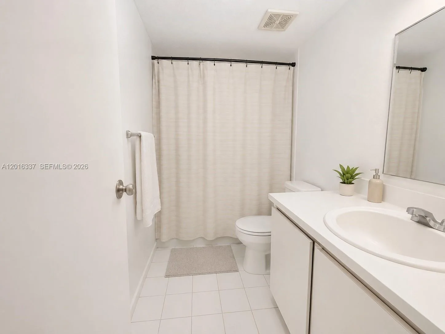 17901 NW 68th Ave # T103, Hialeah, FL 33015 photo 2