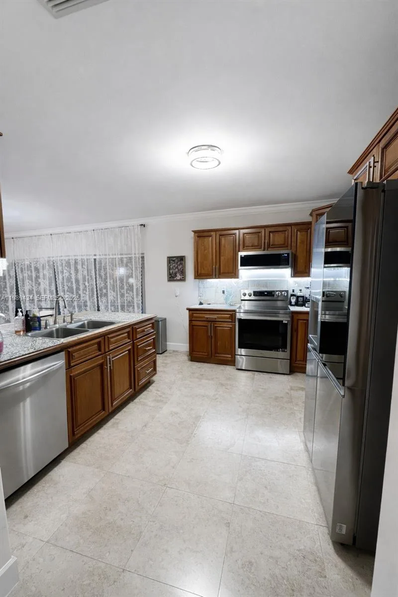 13451 SW 74th Ave # ., Pinecrest, FL 33156 photo 4