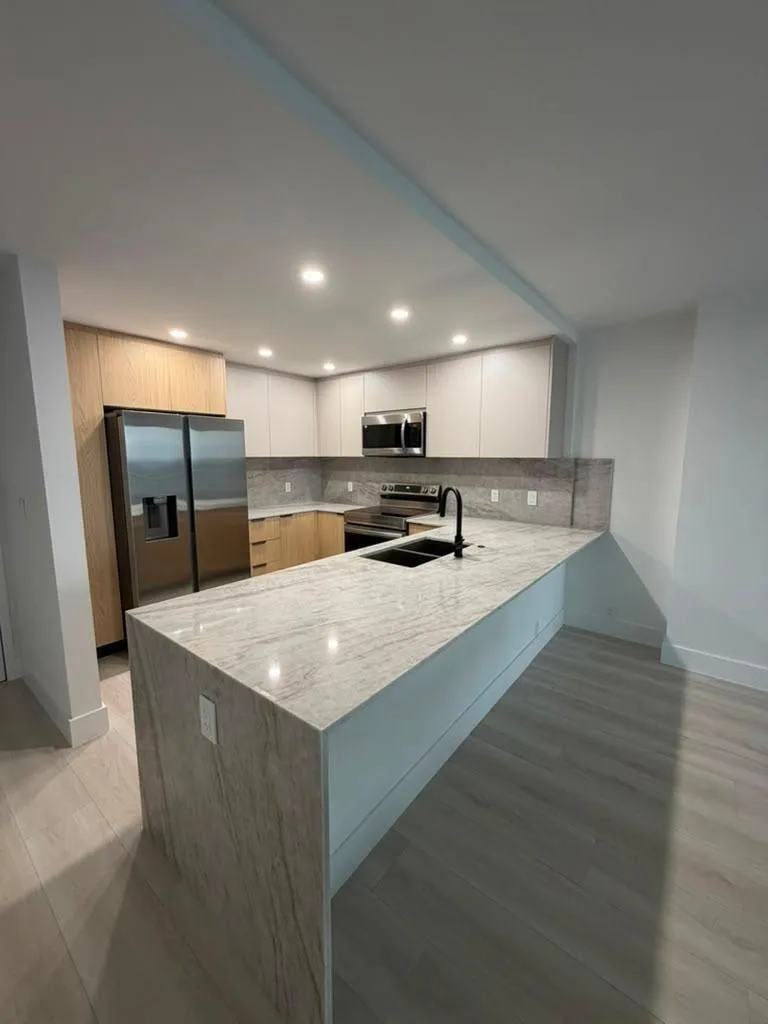 427 Golden Isles Drive # 12d, Hallandale Beach, FL 33009 — zdjęcie 2