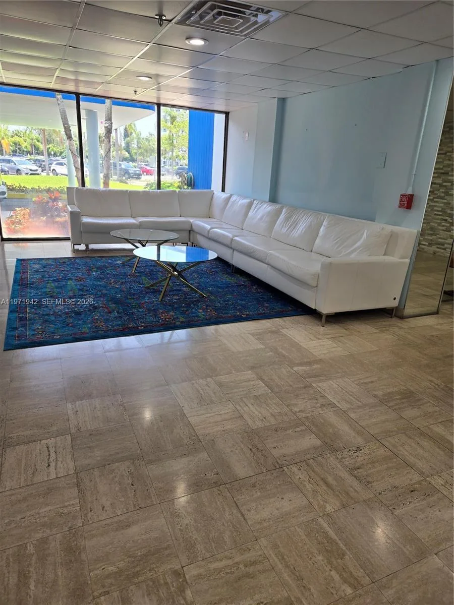 4001 Hillcrest Dr # 909, Hollywood, FL 33021 photo 8