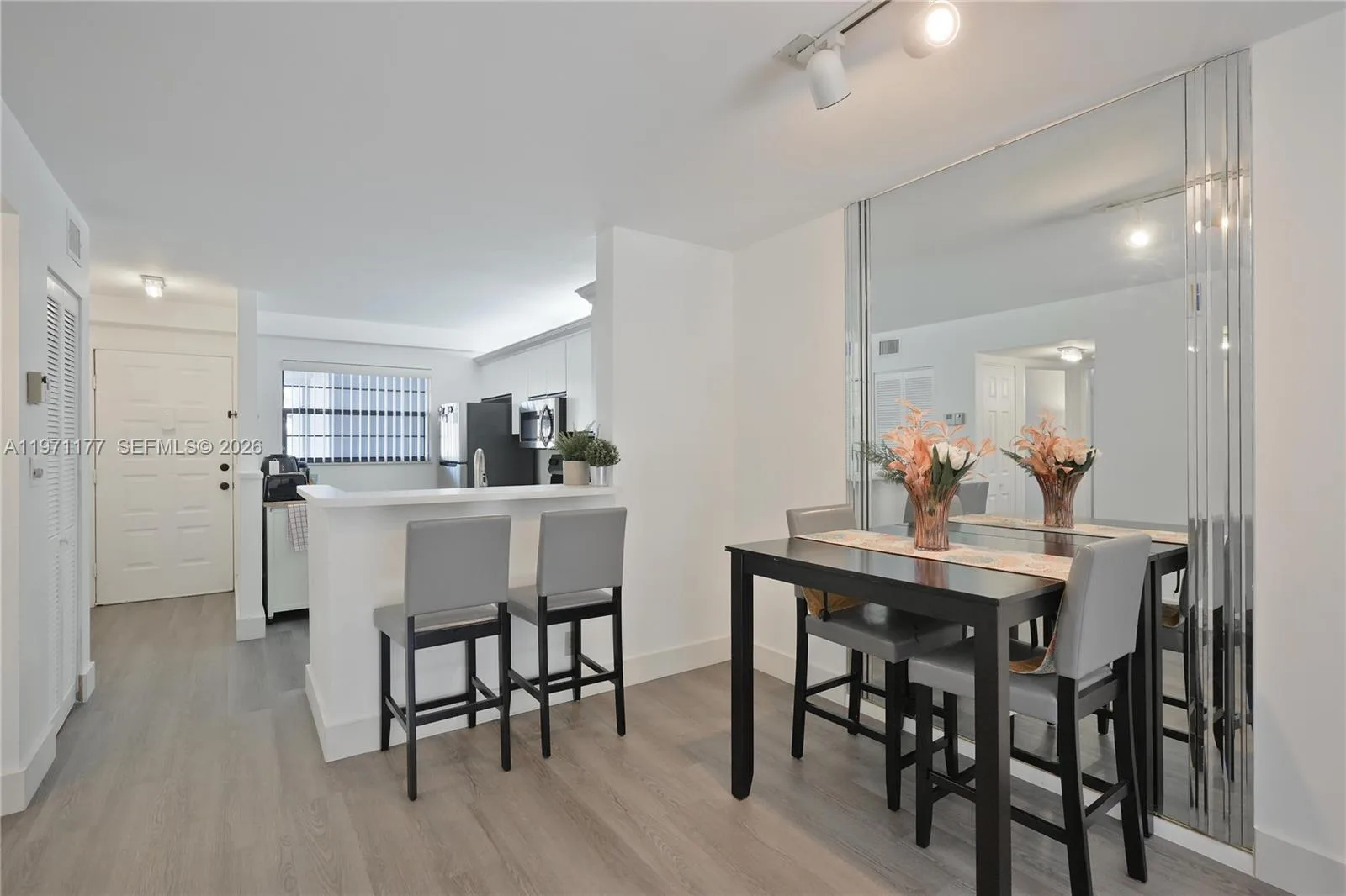 7531 NW 79th Ave # 205, Tamarac, FL 33321 — zdjęcie 3