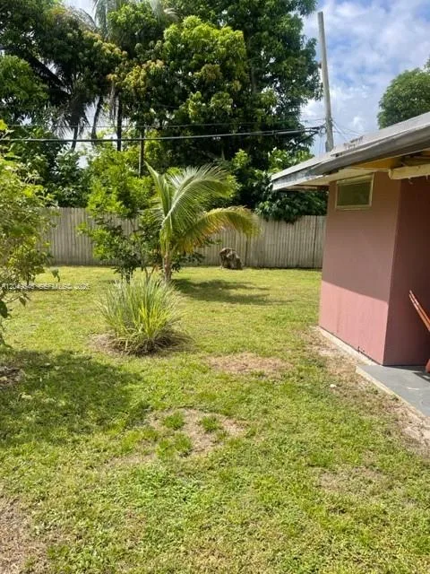 1400 NW 15th Ct, Fort Lauderdale, FL 33311 photo 6