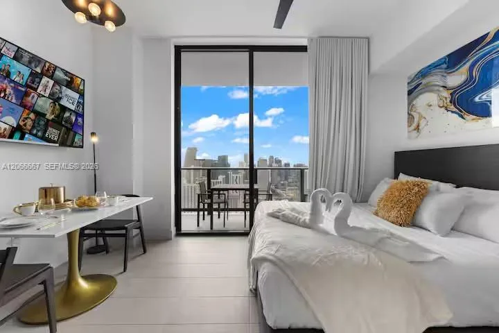 601 NE 1 Ave # PH-4912, Miami, FL 33132 photo 4