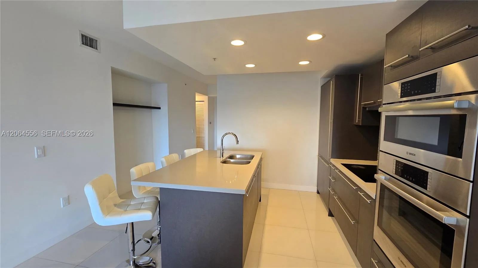 7825 NW 107th Ave # 318, Doral, FL 33178 photo 5