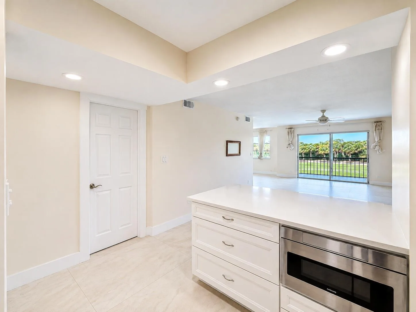 9411 N Hollybrook Lake Drive # 310, Pembroke Pines, FL 33025