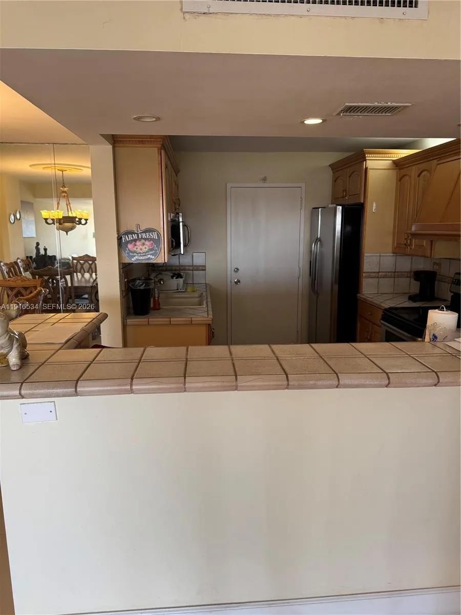 800 NE 195th St # 714, Miami, FL 33179 photo 10