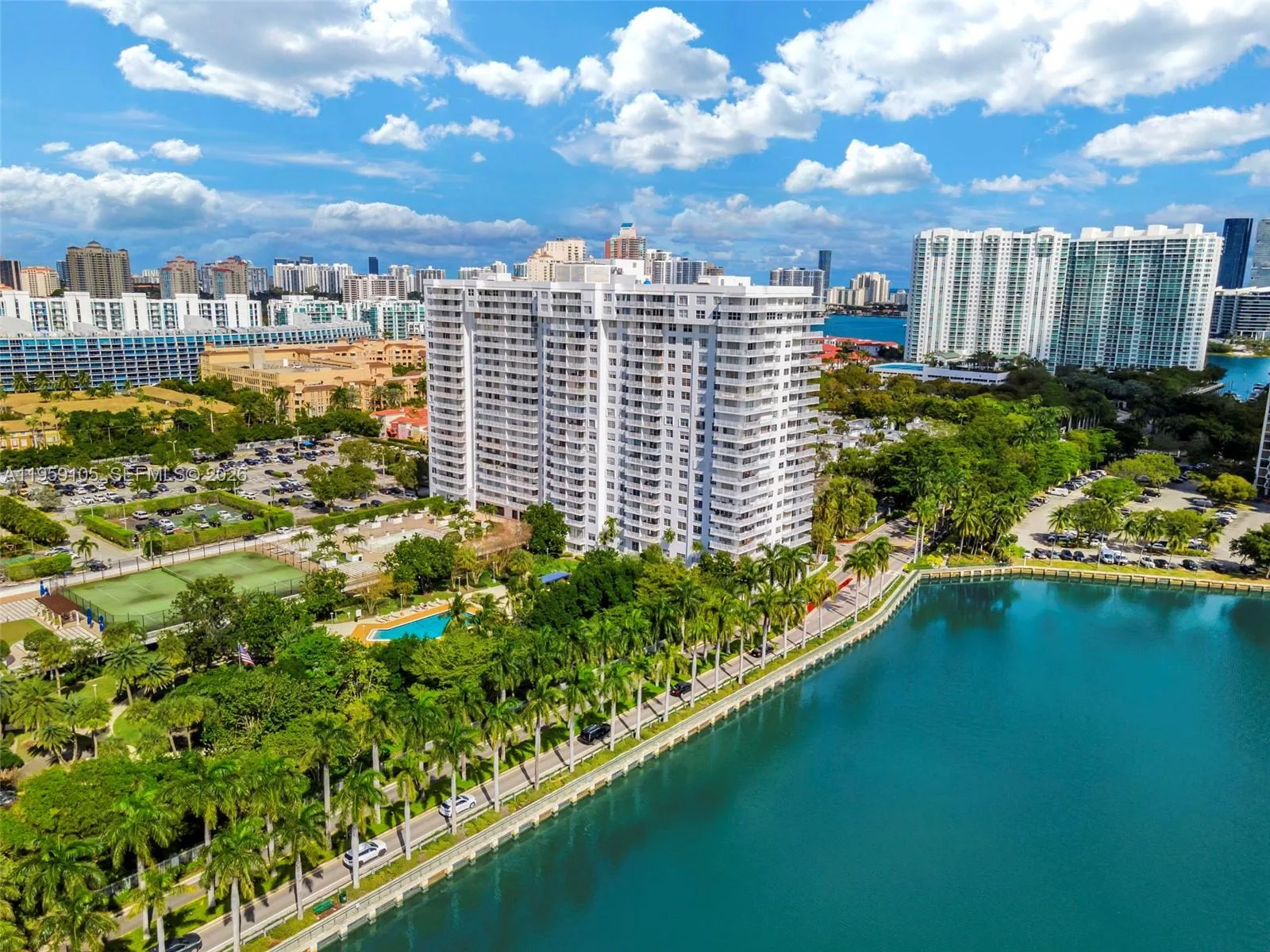 2851 NE 183rd St # 803E, Aventura, FL 33160 photo 2