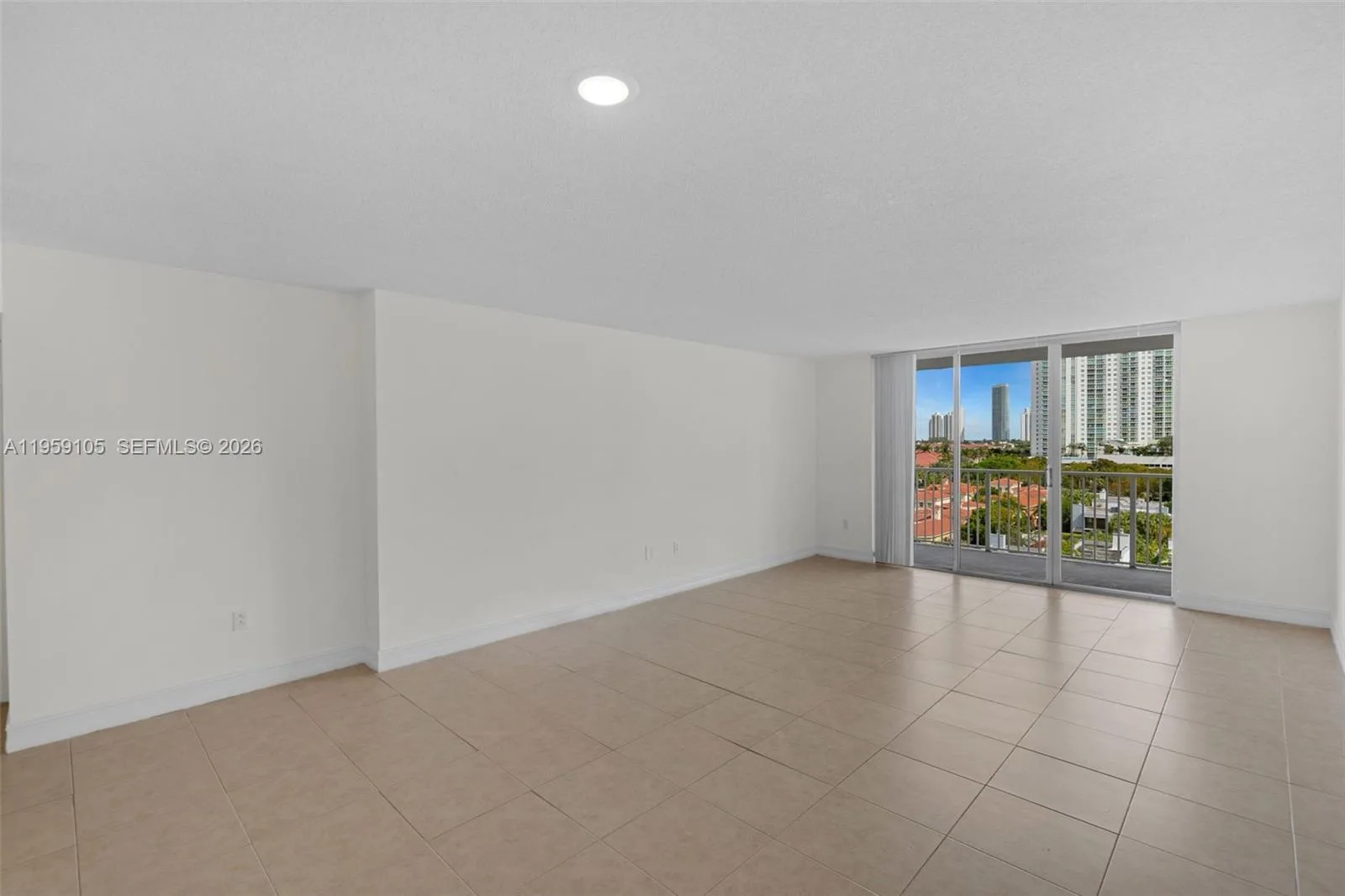 2851 NE 183rd St # 803E, Aventura, FL 33160 photo 4