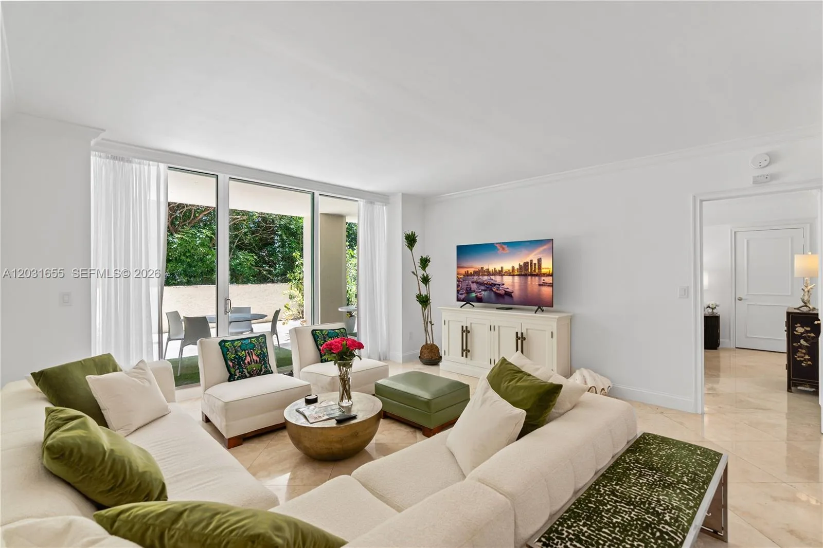 3400 SW 27th Ave # 207, Miami, FL 33133